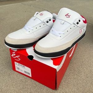 NWT - És Stylus Mid - white red - mens size 12